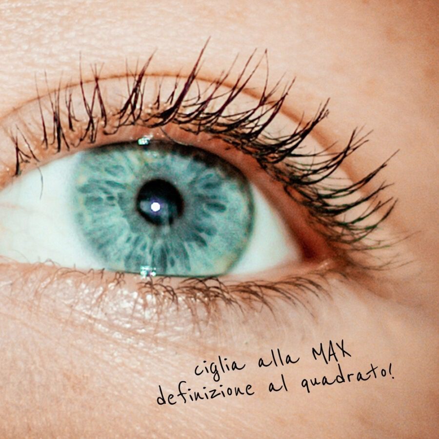 Mascara Max Definition Rybella applicato sulle ciglia